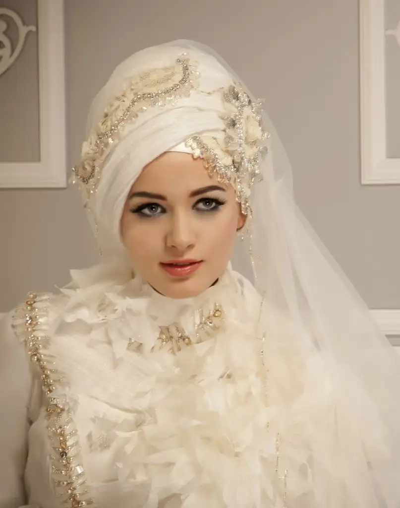 gelin_basi_kapali_065.webp