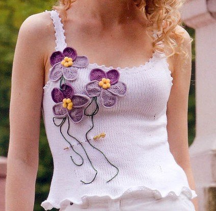 genç-kızlar-için-çiçek-işlemeli-örgü-yazlık-bluz-modeli.jpg