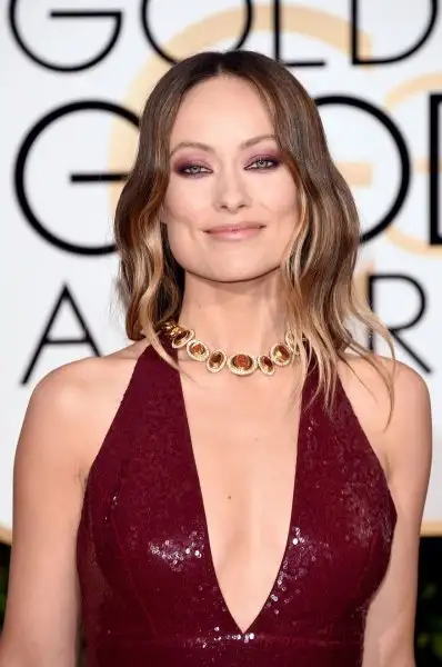 golden-globes-olivia-wilde.webp