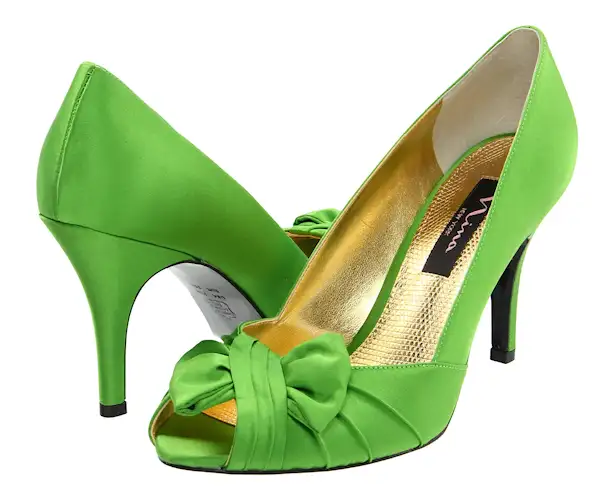 green-wedding-bridal-shoes.webp