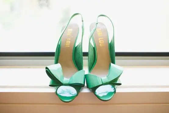 green-wedding-shoes (6).webp