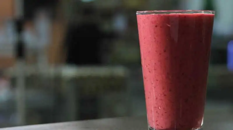 greyfurt-ve-bogurtlenli-smoothie-tarifi_7532632-9612_1200x630.webp