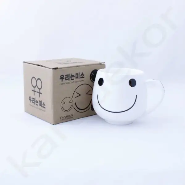 gülen yüz kupa.webp