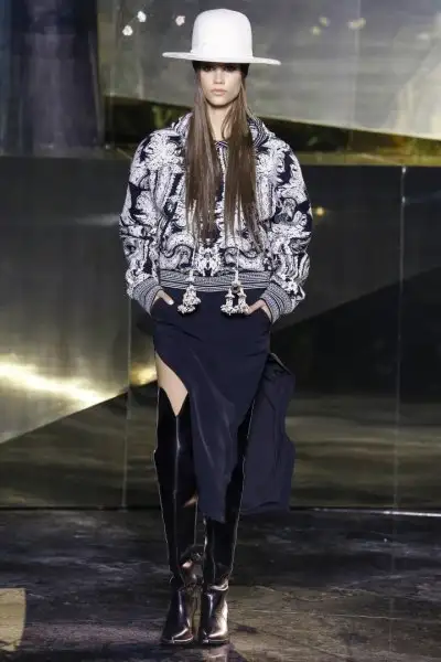 h-m-paris-2016-2017-47.webp