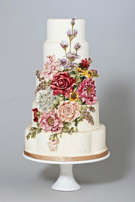 Hand-Painted-Wedding-Cakes-via-Intimate-Weddings.jpg