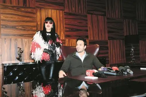 hande_yener_gelin.webp
