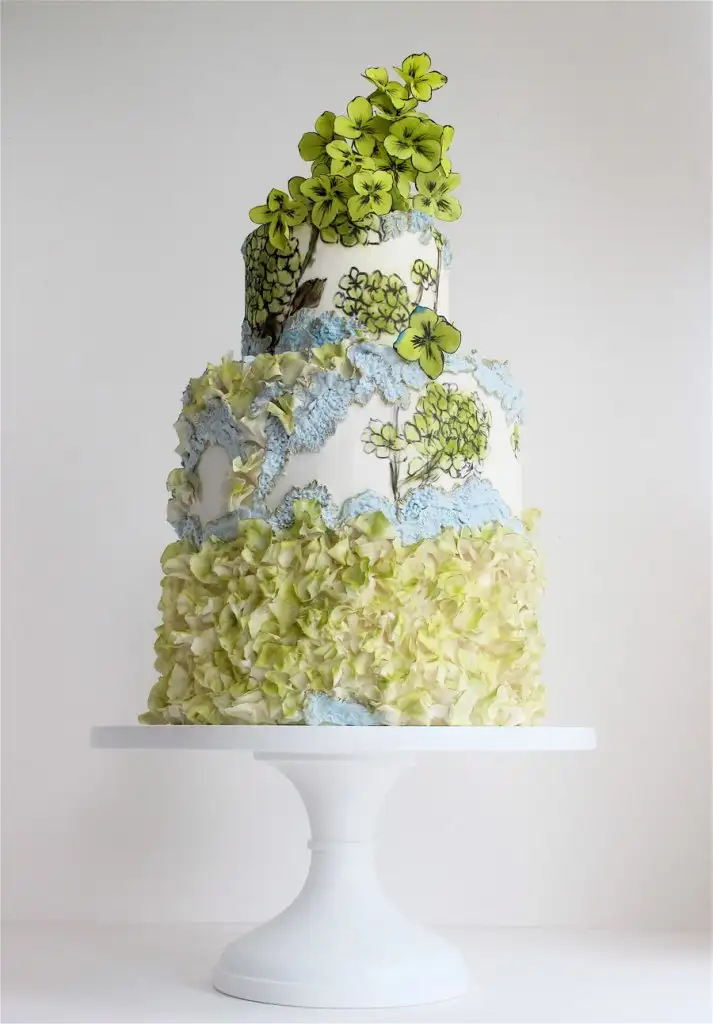 Handpainted-Wedding-Cake-Hydrangea.webp