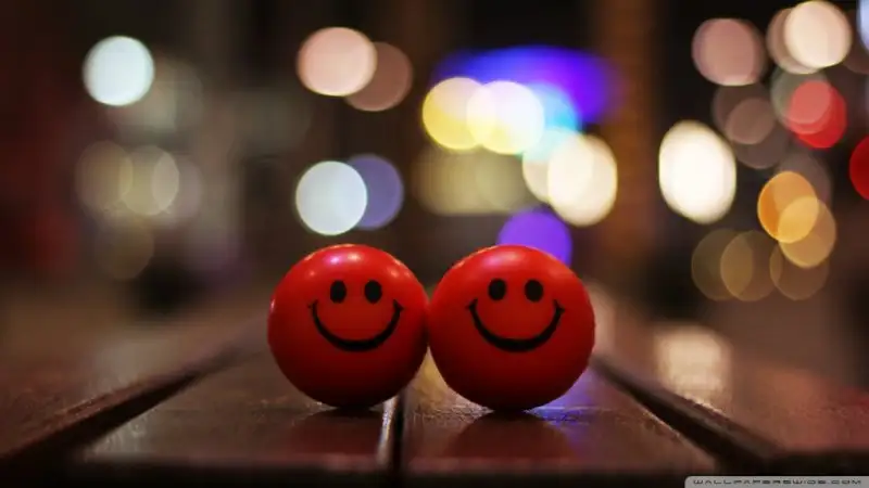happy_smiley-wallpaper-1024x576.webp