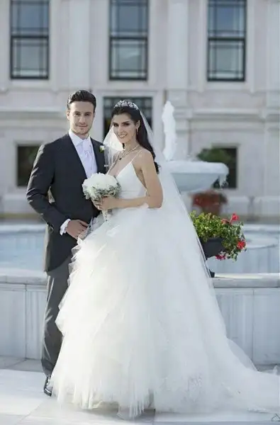 hatice-sendilin-gelinligi-15956-01062015120505.webp