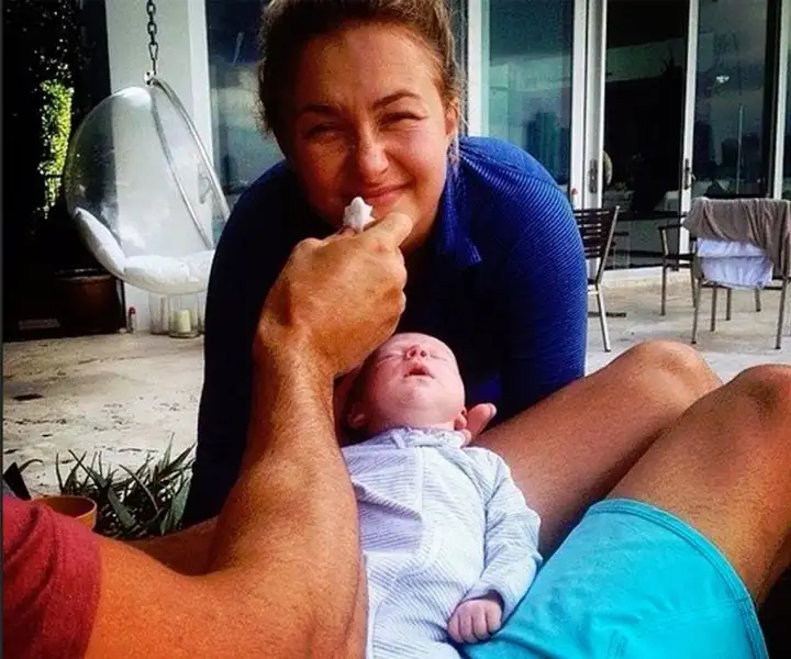 Hayden-Panettiere-with-baby-Kaya-and-Husband.webp
