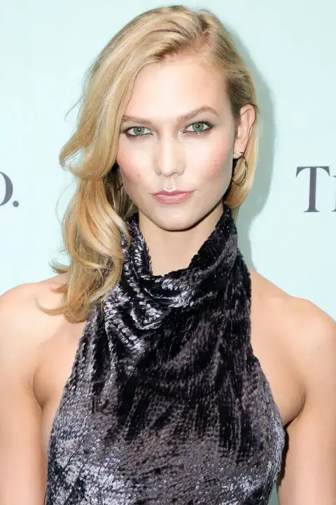 hbz-best-hair-colors-for-spring-caramel-karlie-kloss_1.webp