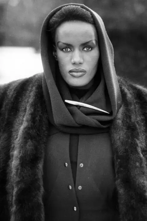 hbz-the-list-unconventional-beauties-grace-jones-2636973.webp