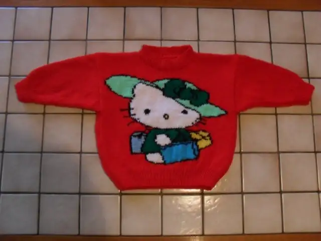 hello-kitty-desenli-orgu-kazak-ve-hirka-modelleri-18.webp