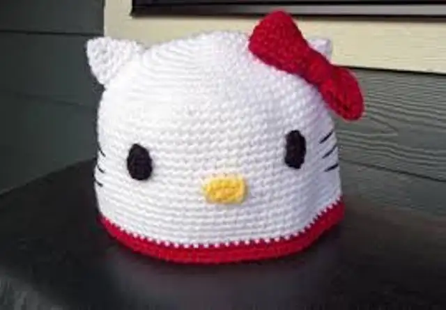 hello-kitty-orgu-bere-ve-sapka-modelleri-6.webp