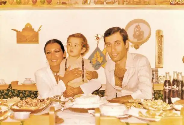 hic_gormedigimiz_fotograflariyla_kemal_sunal_(16)_60770781545f248019361.webp
