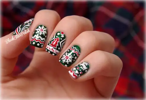 holiday-spirit-40-christmas-nail--large-msg-138760224041.webp