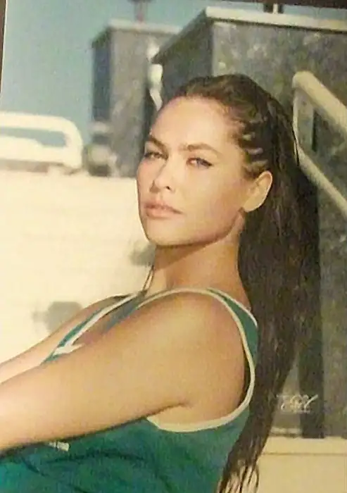 hulya avsar-113.webp
