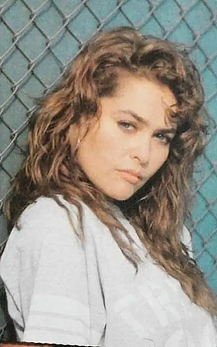 hulya avsar-156.webp