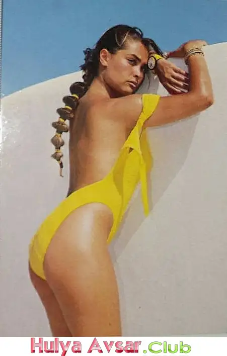 hulya avsar-57.webp