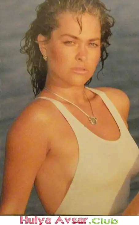 hulya avsar-74.webp