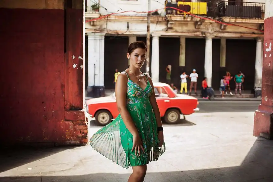 I-photographed-women-from-37-countries-to-show-that-beauty-is-everywhere10__880.webp