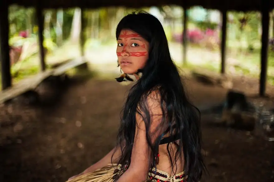 I-photographed-women-from-37-countries-to-show-that-beauty-is-everywhere14__880.webp