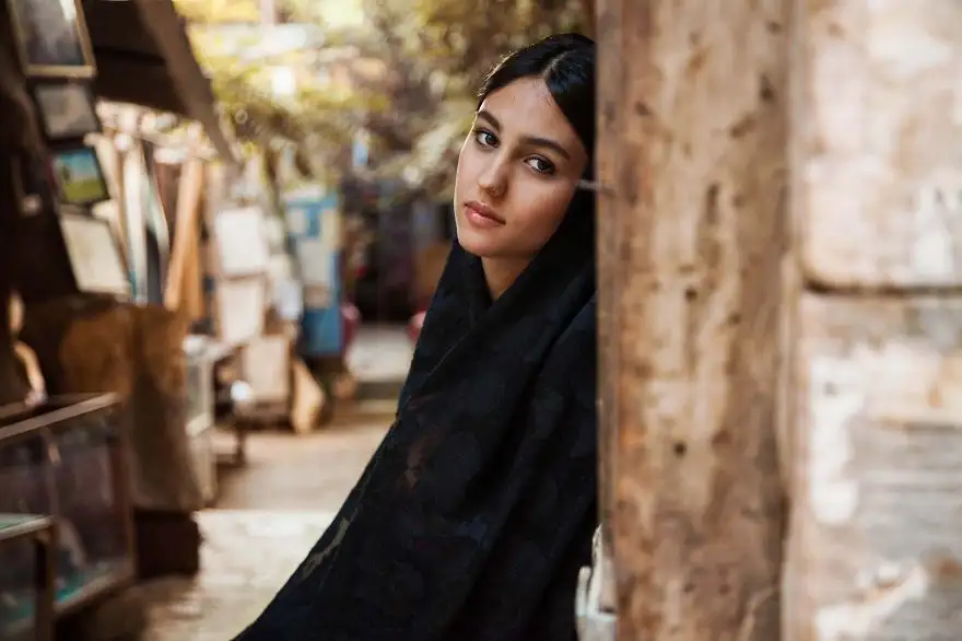 I-photographed-women-from-37-countries-to-show-that-beauty-is-everywhere6__880.webp