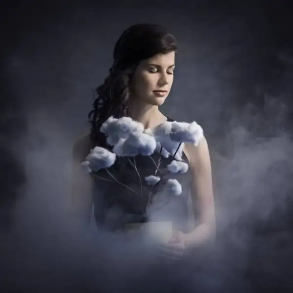 i-tell-surreal-stories-through-my-photographs-11__880.webp