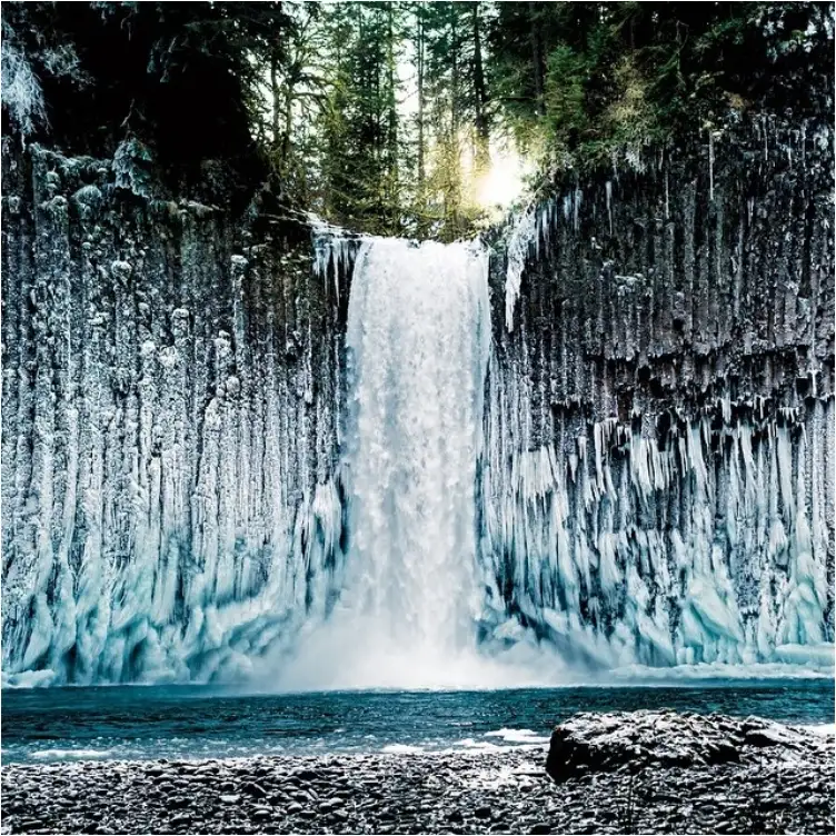 i_our_world_is_earth_008_553f4d061db32.webp