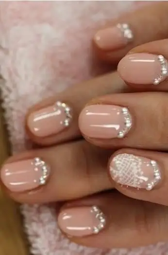 Idea-nail-art-per-matrimonio.webp