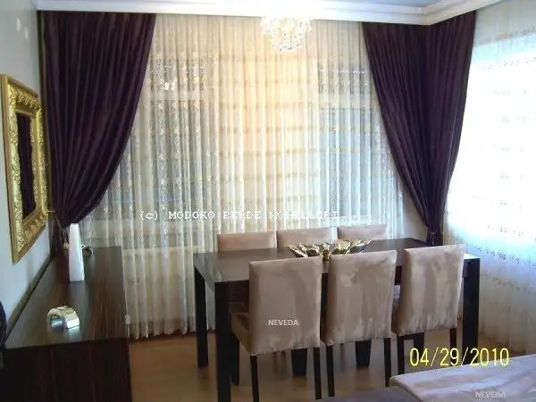ilginc-fon-perde-fiyatlari-tac-tasarimi-600x450.webp