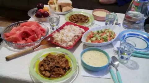 ilk ramazan sofram.webp
