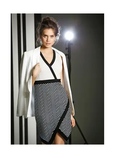 [img][4][1].webp