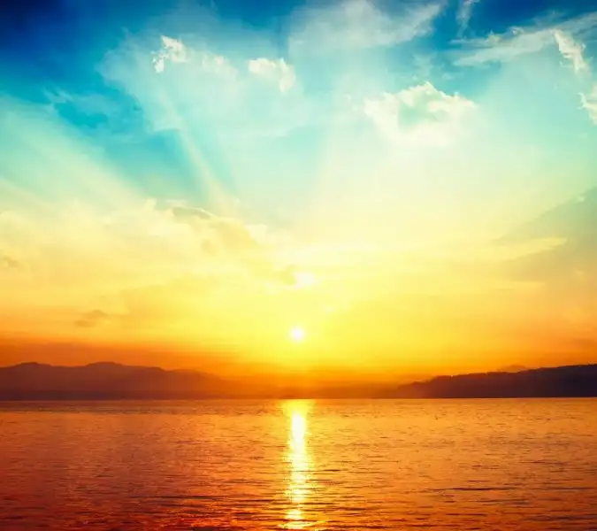 india_Sky and Water_&_ff84ec48-f3ff-4f89-9c03-141c98a4dd56.webp