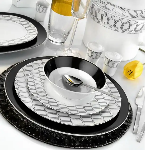 İris-Kütahya-Porselen-Yemek-Takımı-2015.webp