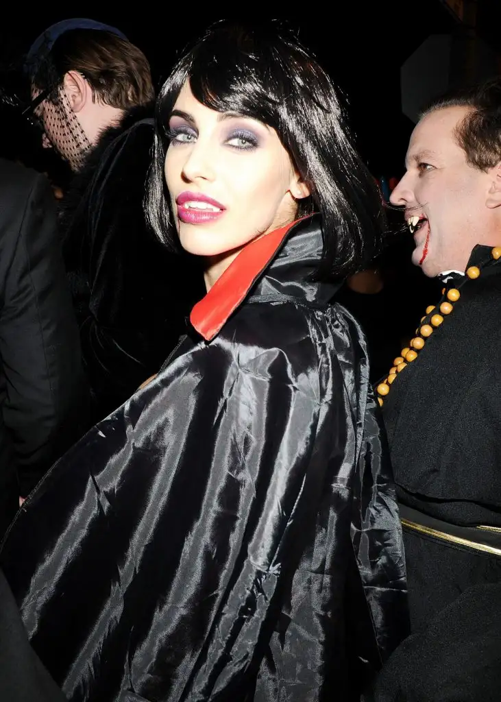 jessica-lowndes-casa-tequila-halloween-party-in-beverly-hills-october-2015_6.webp