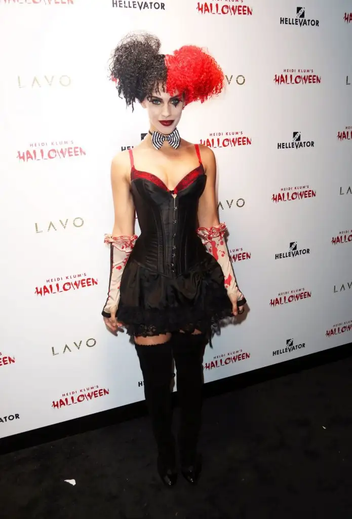 jessica-lowndes-heidi-klum-halloween-party-in-new-york-city-october-2015_4.webp
