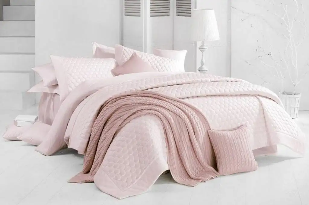 juana_pink.webp