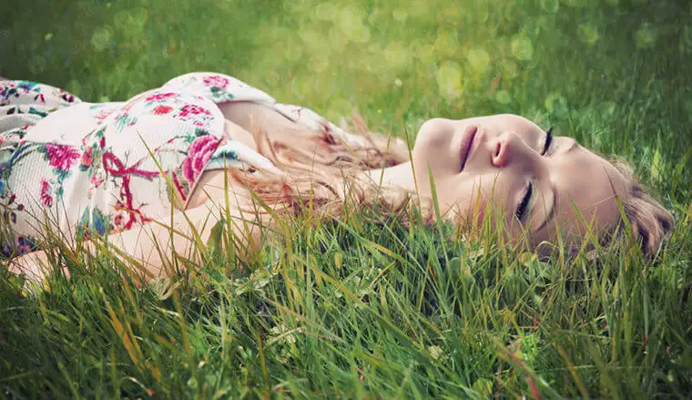 kapak-hello-spring.webp