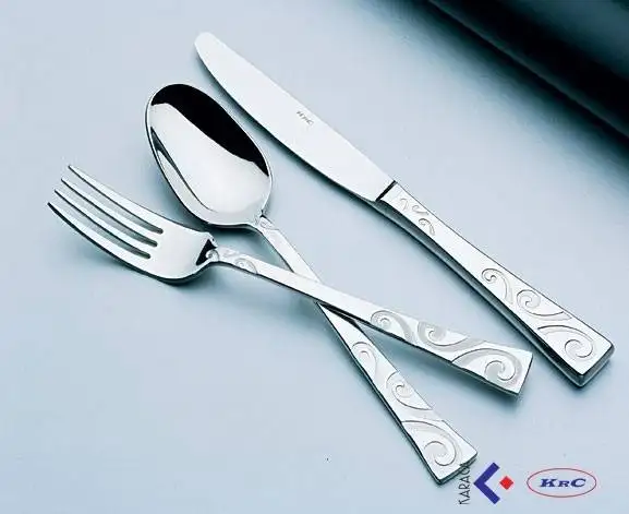 karaca-2012-catal-bicak-takimlari.webp