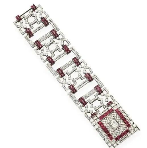 kilim-desenli-pırlanta-bileklik-modeli.webp