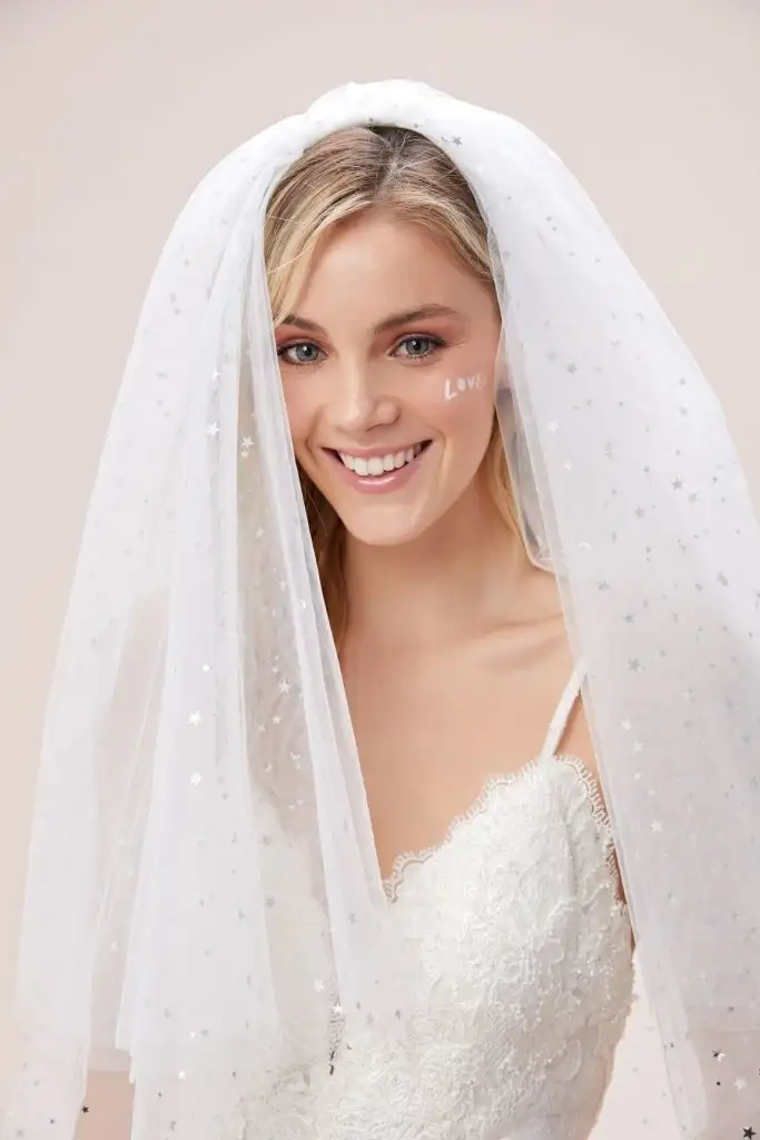 kisa-duvak-yildiz-desenli-duvak-eldiven-oleg-cassini-13978-66-B.webp