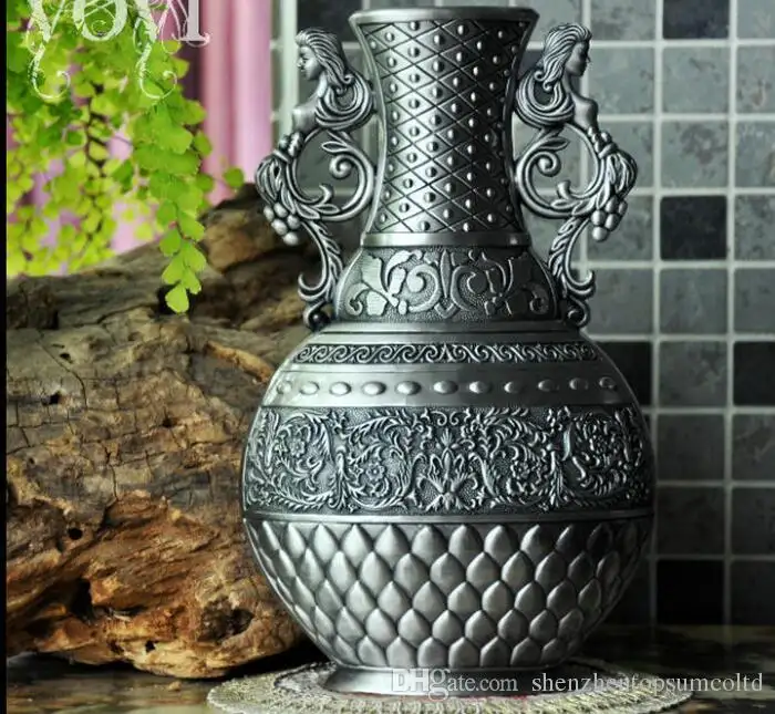klasik-metal-retro-dekoratif-i-e-vazo-masa.webp