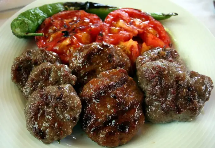 köfte-yapmanın-püf-noktaları-700x483.webp