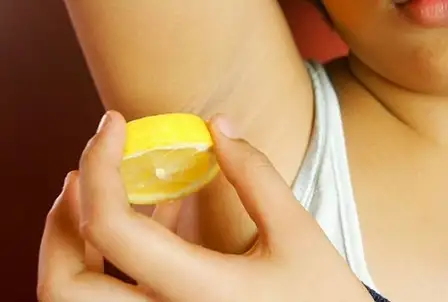 koltuk_alti_kararmasina_dogal_yontem_limon.webp
