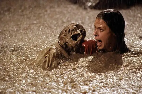 kotu-ruh-uclemesi-poltergeist-triology-1982-88-_2147069.webp