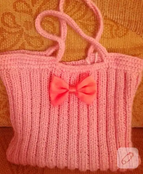 kurdeleli-pembe-orgu-canta.webp