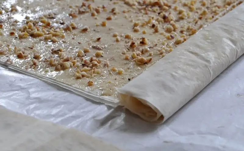 kuru-baklava-tarifi-1.webp