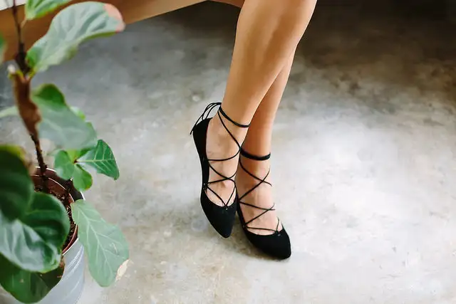 lace-up-flats-2016.webp