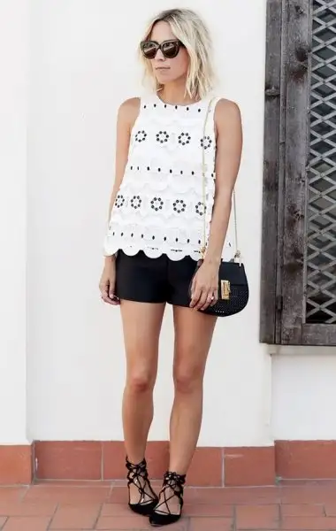 lace-up-flats.webp